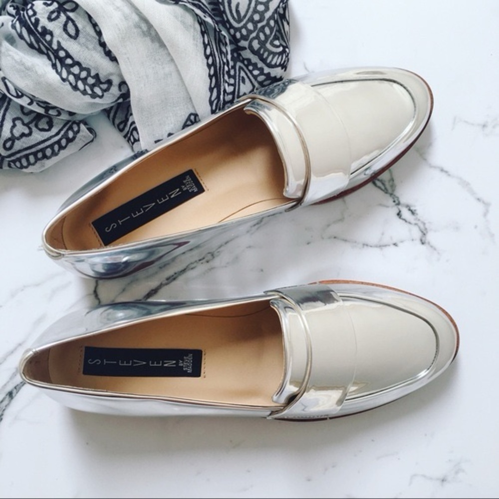 Steve Madden | Metallic Silver Loafers